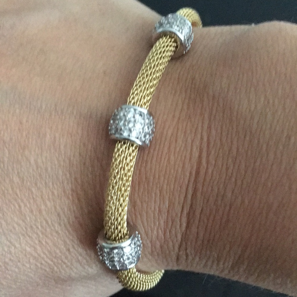 Gold bracelet with stones!!